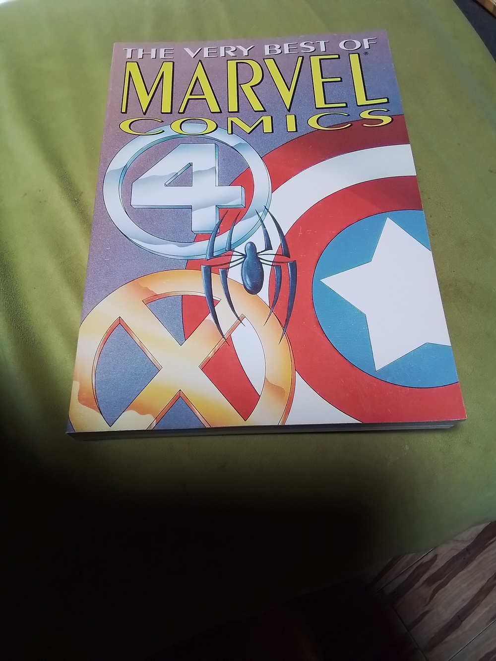 Marvel The Very Best of Marvel Comics Paperback - Multicolor Cover